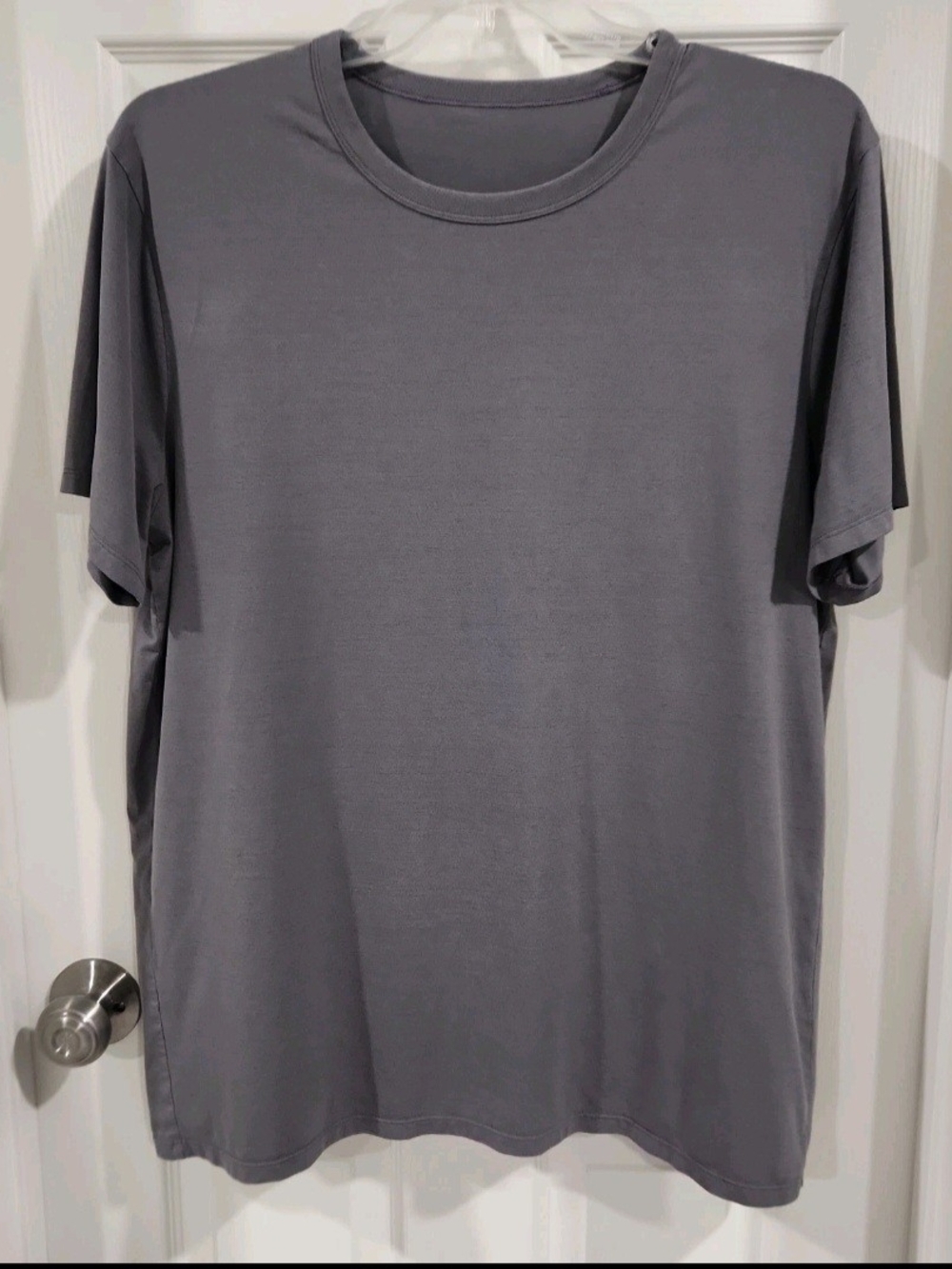 Lululemon Men's Soft Jersey T-Shirt L Gray Lightweight Smooth Oversized No Tag
